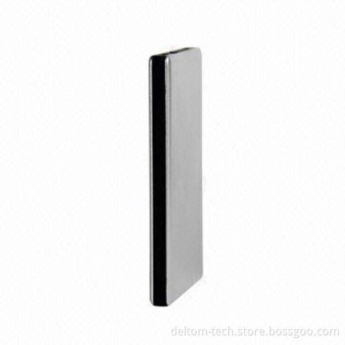 Power Bank with 2,600mA Capacity, Built-in 18650 Battery, 16.5 x 71.5 x 110.2mm Size